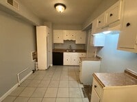 Building Photo - 2970 Chaucer Ln