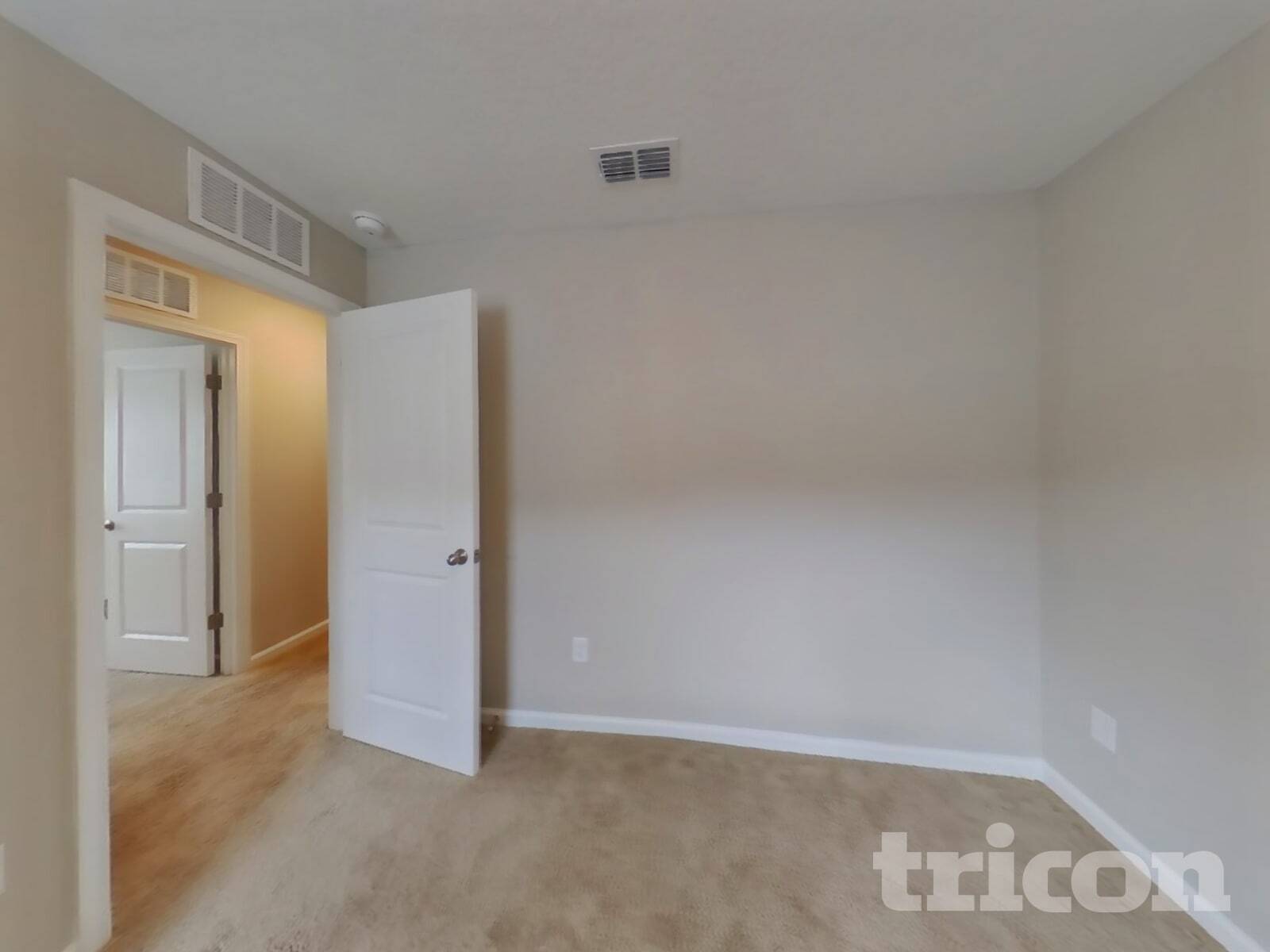 Building Photo - 2035 Dutton Island Oaks Wy