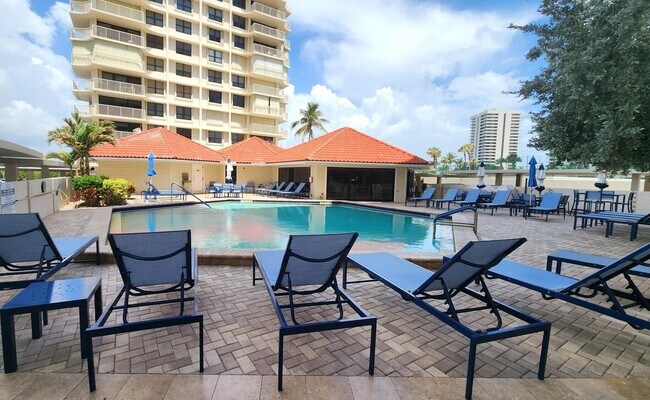 Building Photo - 5480 N Ocean Dr
