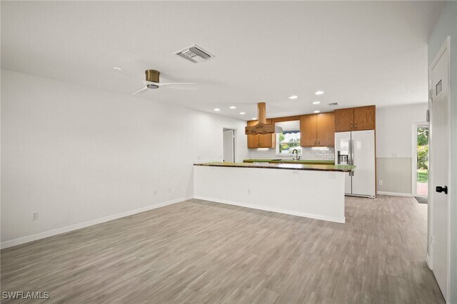 Building Photo - 13014 Seventh St