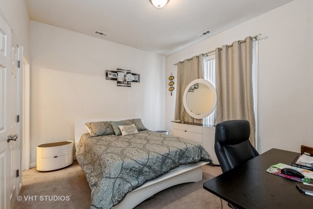 Building Photo - 3440 N Narragansett Ave