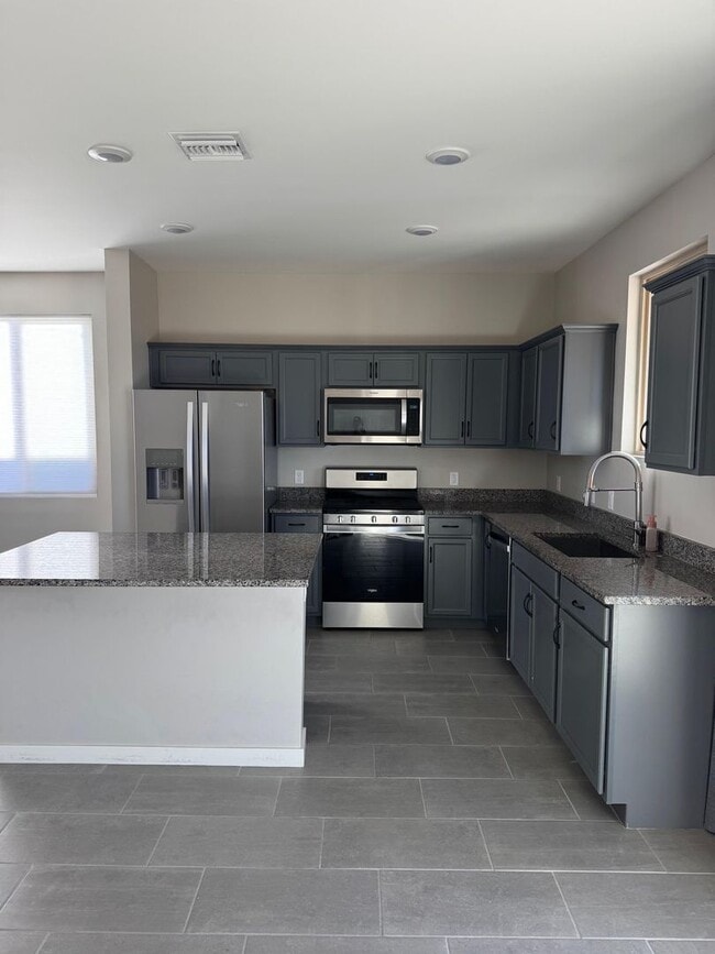 Building Photo - Brand New- SANTANA CAMILO