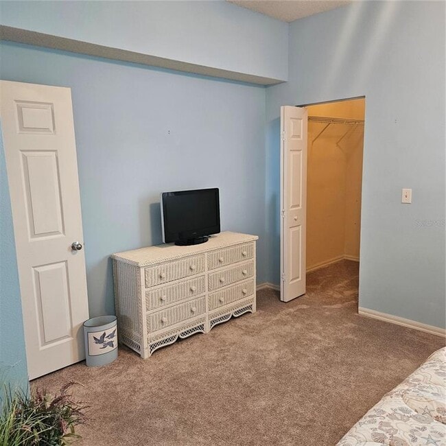 Building Photo - 5500 Bentgrass Dr
