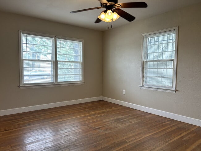 Building Photo - Heart of  Lubbock Delight: 2 Bedrooms, Bre...