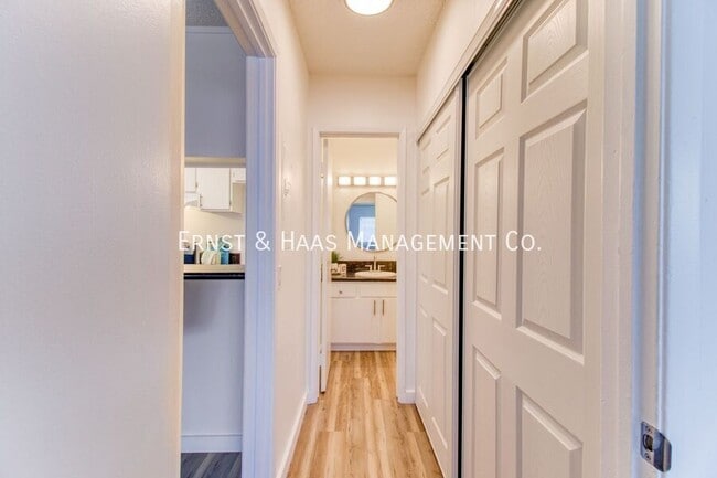 Building Photo - 5500 Ackerfield Ave