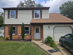 Building Photo - 1036 Glen Willow Dr