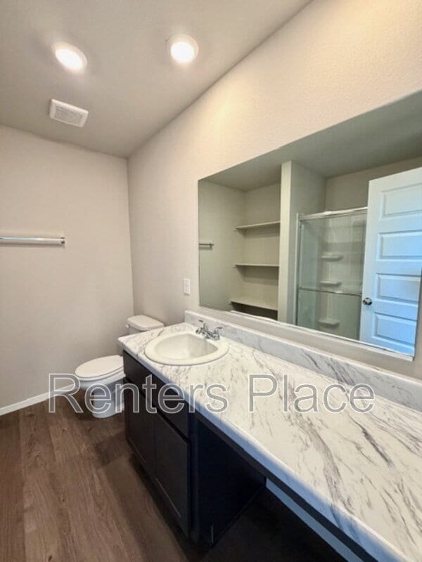 Building Photo - 1112 Raven Dr