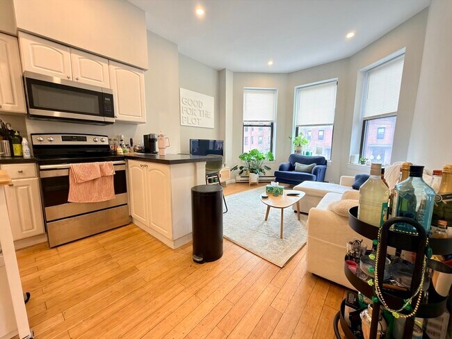 Building Photo - 420 Massachusetts Ave