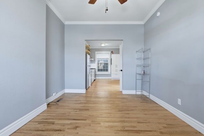 Building Photo - 1032 28th St