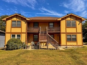 Building Photo - 9130 E 85th St