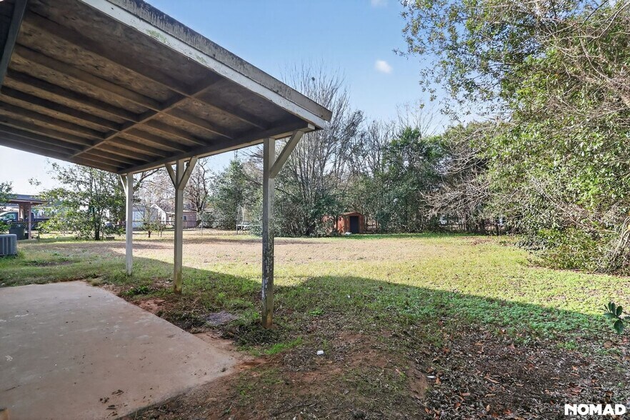 Building Photo - 215 Oxford Ln