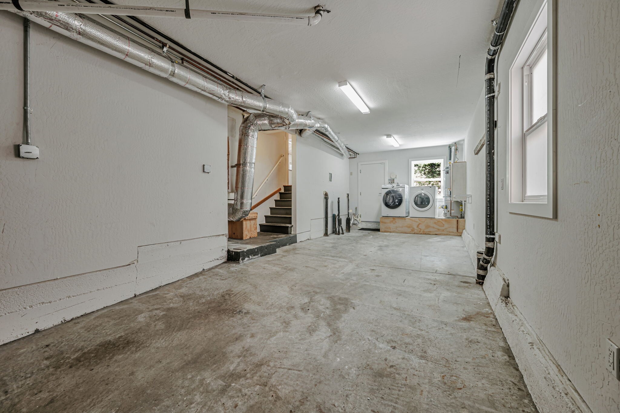 Building Photo - 72 Robinson Dr