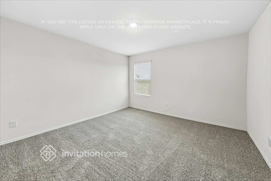 Building Photo - 5423 Longshadow Dr