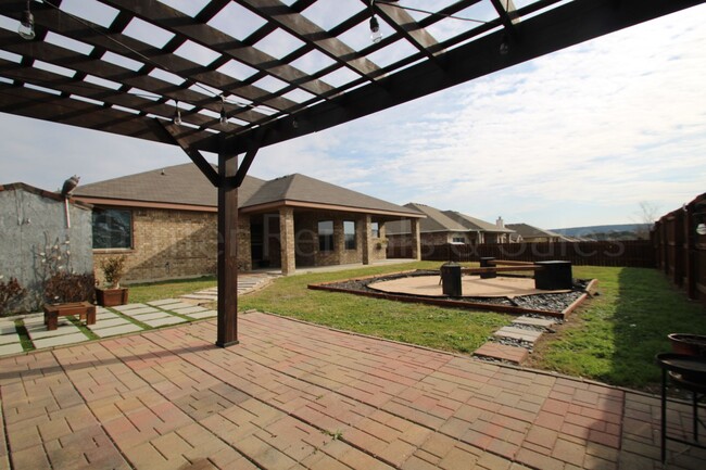 Building Photo - 4 Bedroom in Copperas Cove’s House Creek N...