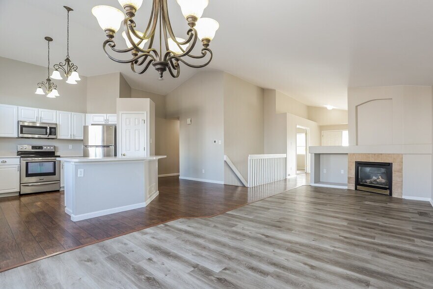 Building Photo - 11357 E 116th Ave