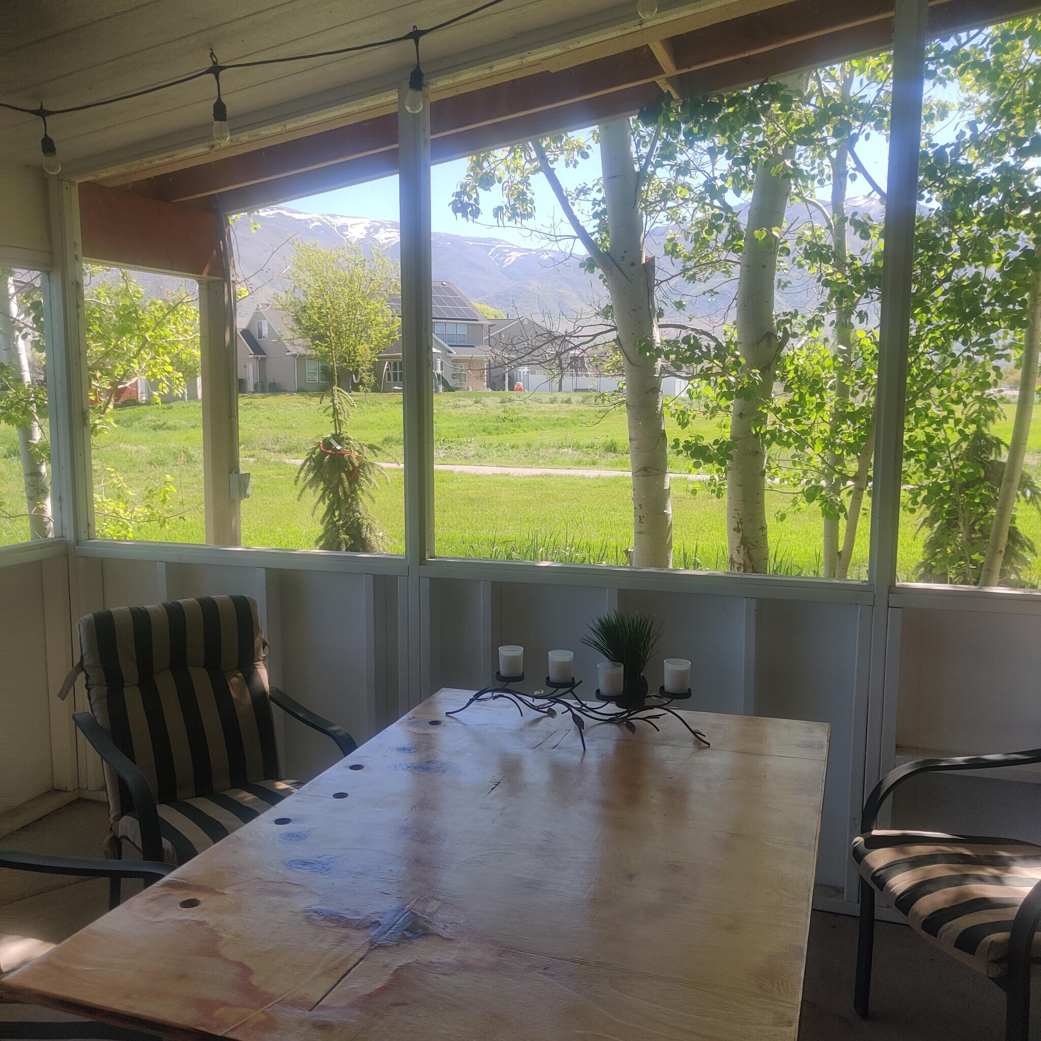 Screened in patio - 1898 W Clark Ln