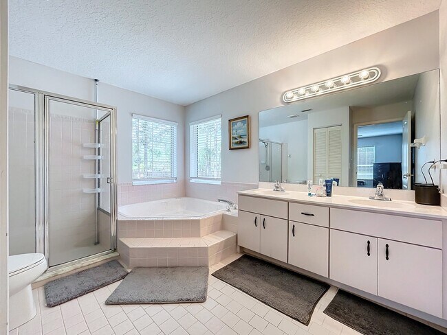 Building Photo - 14691 60th St N