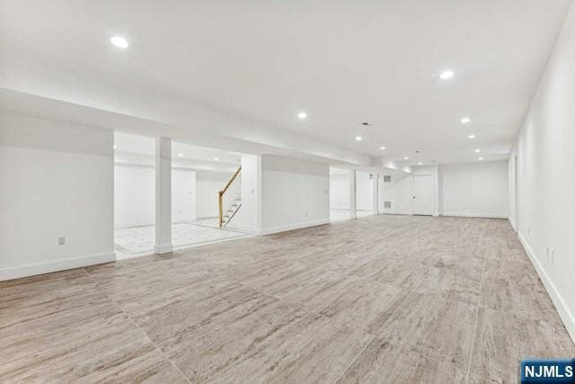 Building Photo - 25 Jones