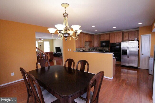 Building Photo - 12010 Lynford Ln