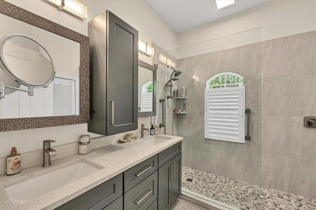 Building Photo - 1719 Starling Dr