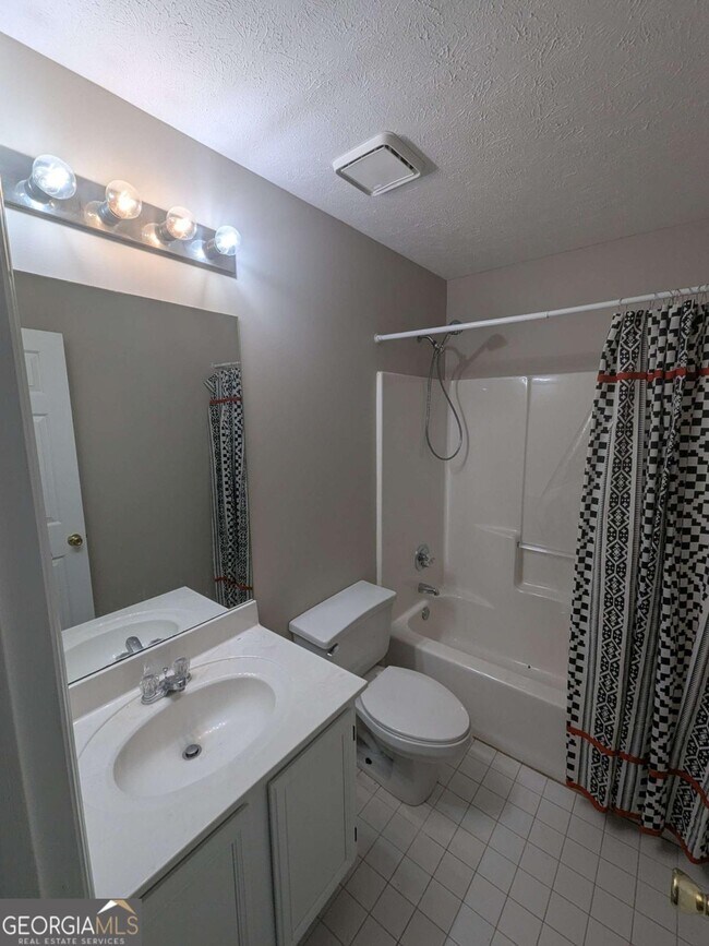 Building Photo - 1995 Holly Cove Rd