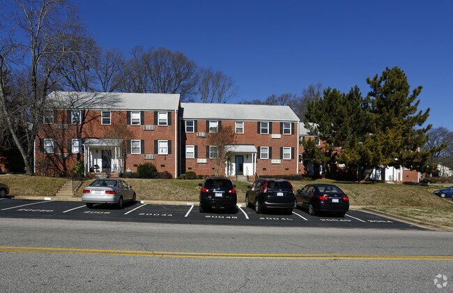 Building Photo - Smallwood Apartments