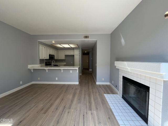 Building Photo - 2141 Triador St