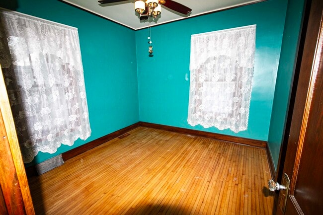 Building Photo - 510 N Raynor Ave