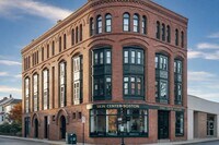 Building Photo - 5 Davis Ave