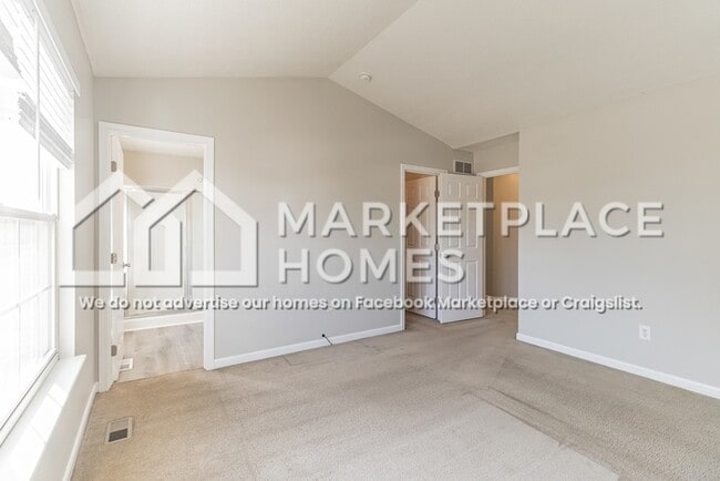 Building Photo - 3045 Republic Way