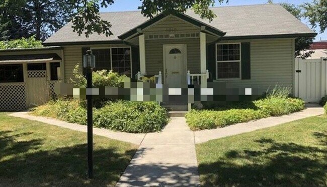 Primary Photo - 1219 S Longmont Ave