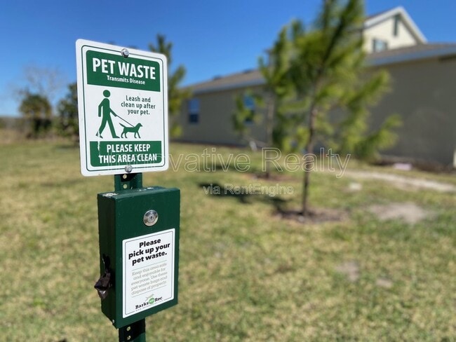 Building Photo - 2020 Tohoqua Blvd