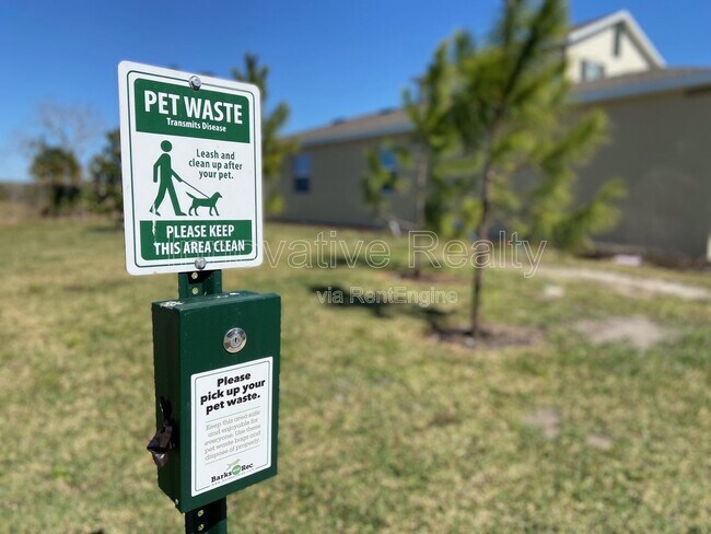 Building Photo - 2489 Relaxing Ln