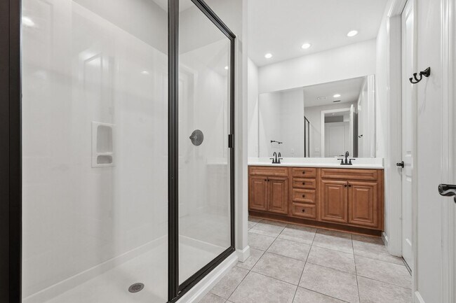 Building Photo - 4256 Skipjack Cove