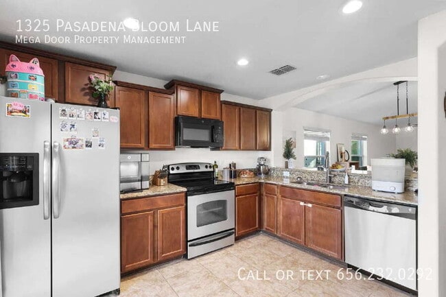 Building Photo - 1325 Pasadena Bloom Ln