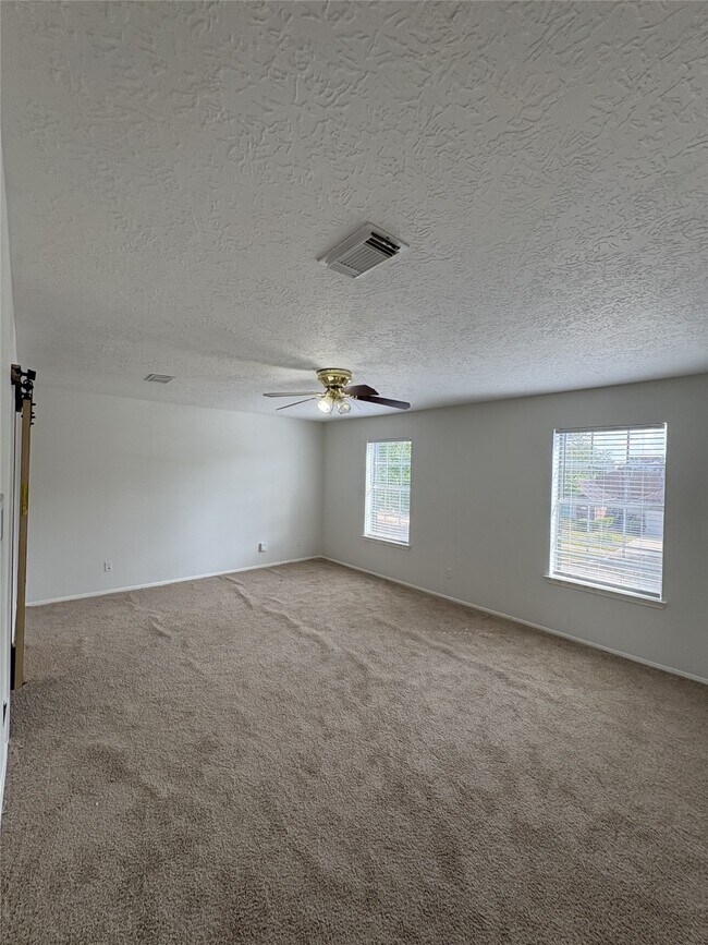 Building Photo - 13714 Firerock Dr