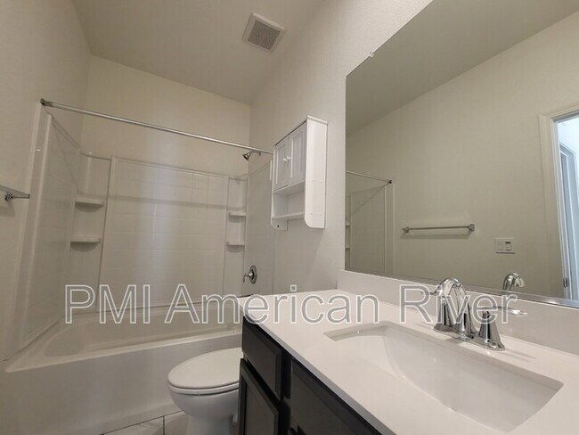 Building Photo - 3805 Amelia Rose Way