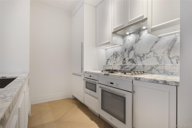 Building Photo - 108 Leonard St