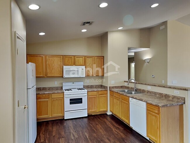 Building Photo - 3713 W Avenida Fria