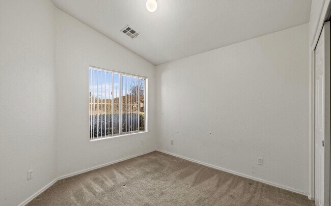 Building Photo - 7361 E Plateau Ridge Rd