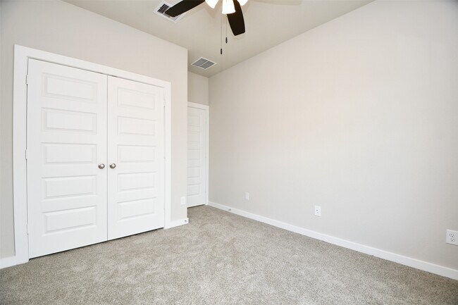 Building Photo - 4212 Lyons Fall Ln