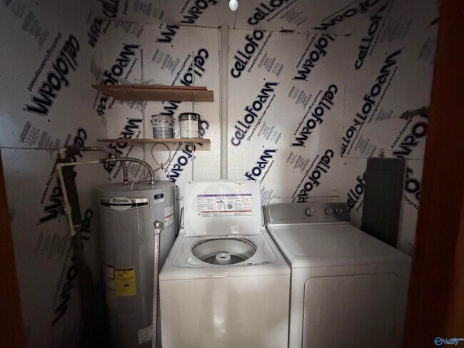 Building Photo - 4207 Concord Rd NW