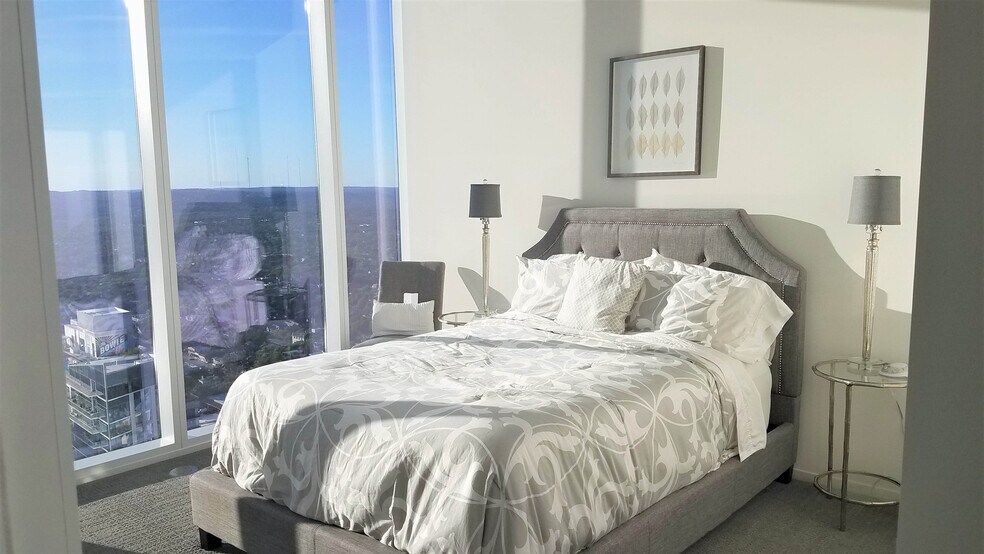 Building Photo - 301 West Ave.