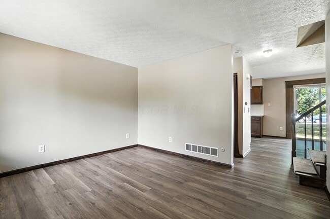 Building Photo - 5 Keene Dr