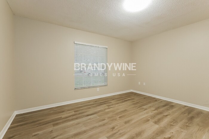 Building Photo - 1603 1st St SE