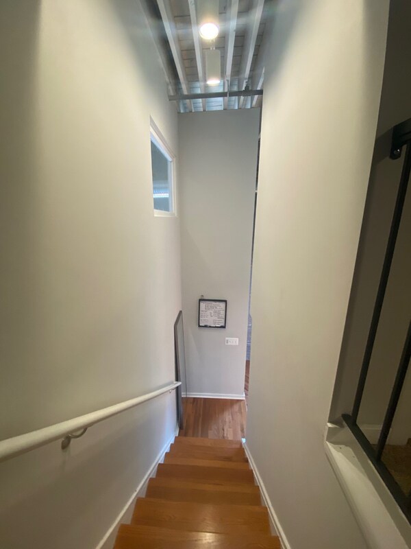 Building Photo - 1509 E Baltimore St