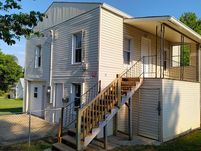 1 Bedroom/1 Bath Apt near ETSU Johnson C... - 1 Bedroom/1 Bath Apt near ETSU   Johnson C...