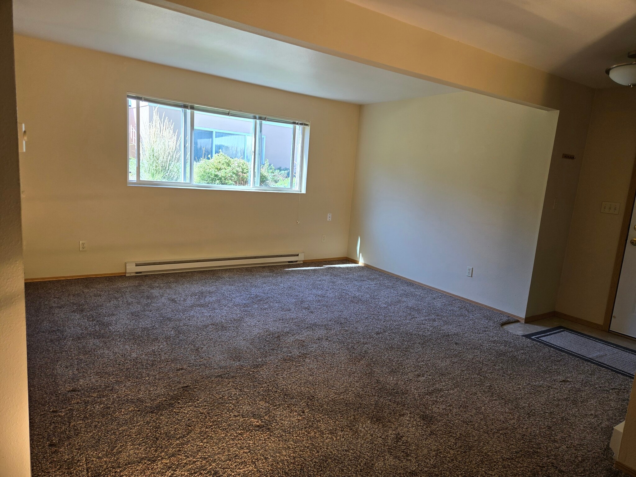 Building Photo - 315 Janet St