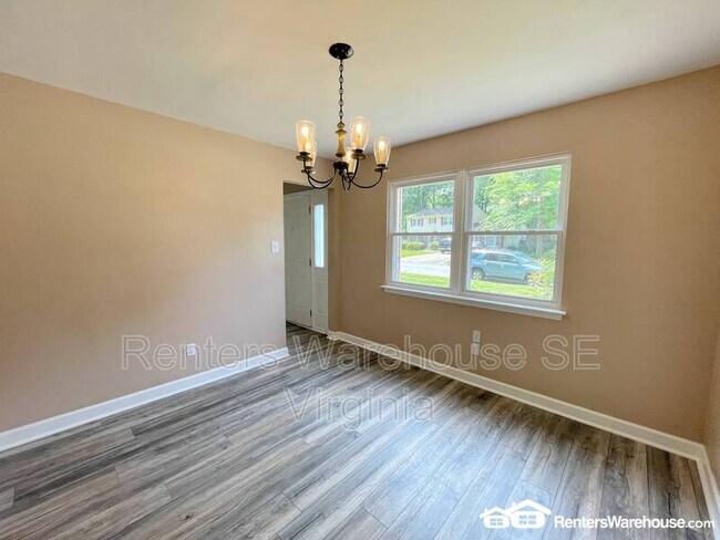 Building Photo - 5736 Avalon Woods Dr