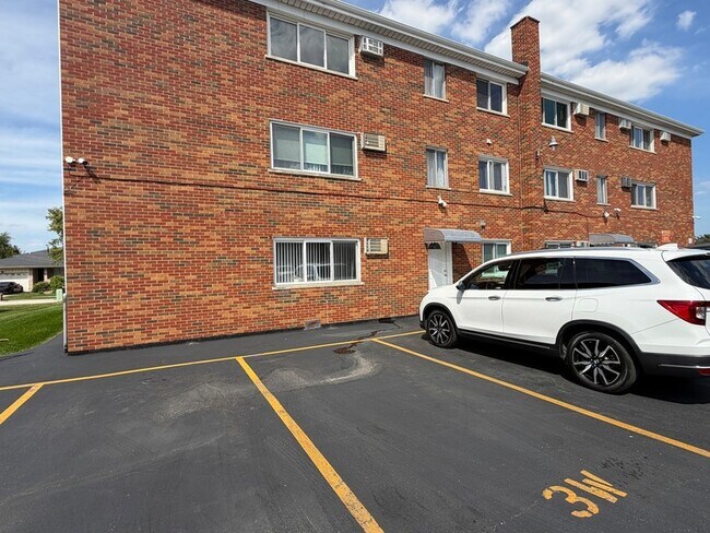 Building Photo - 8101 83rd Pl